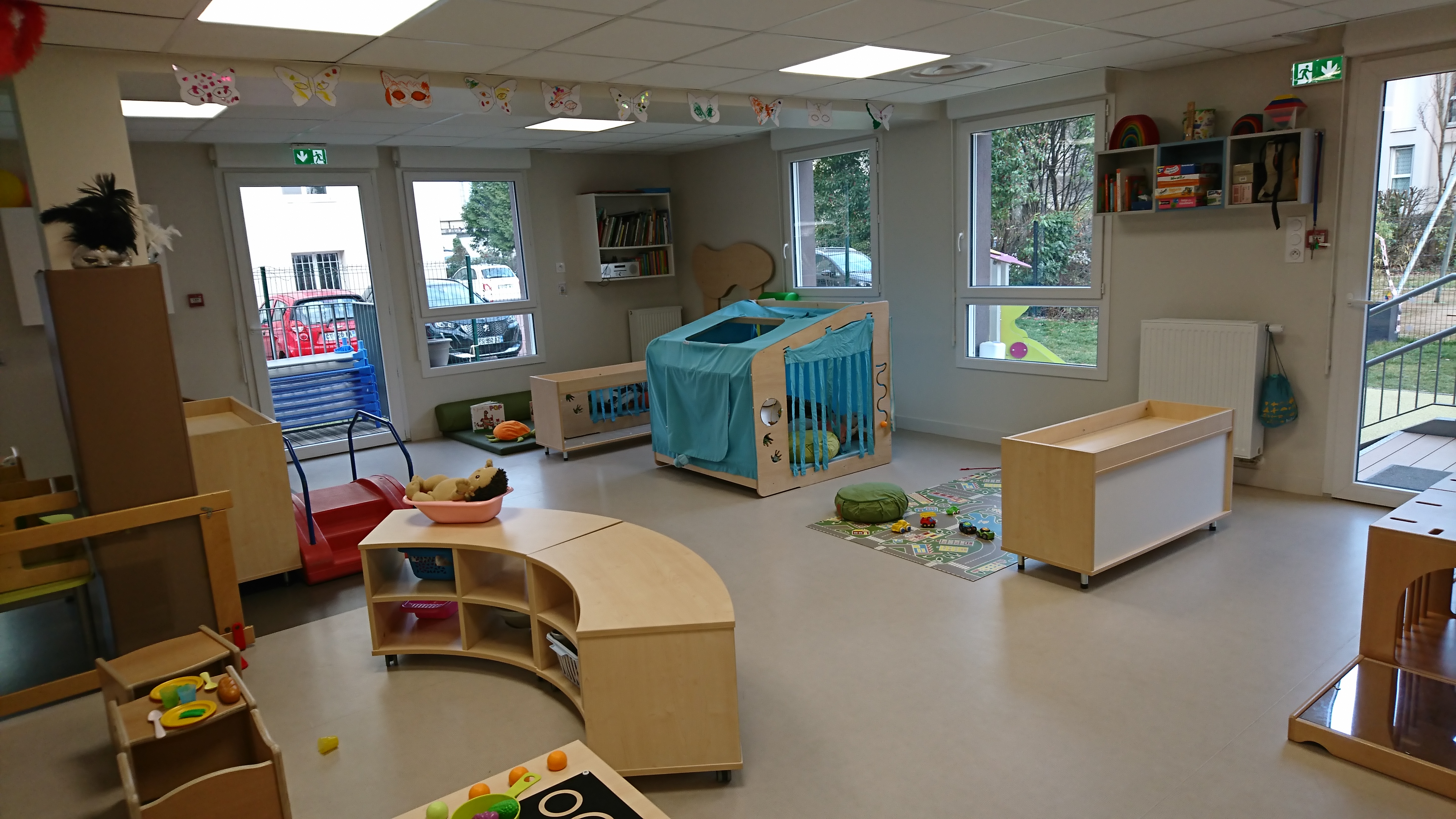 intérieur crèche Les Lithops